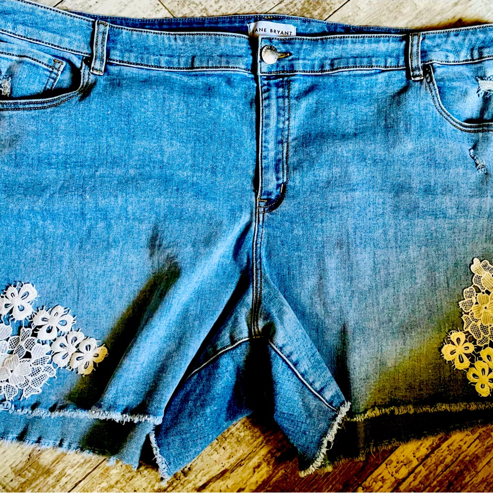 Lane Bryant size 26 Jean shorts! Perfect for summer!
